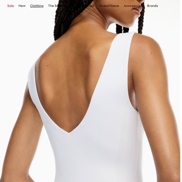 Aritzia Contour v-neck Bodysuit - Picture 4 of 5